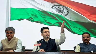 राघव चड्ढा का BJP शॉक AAP में बड़ी बगावत, 7 सांसदों के साथ बदला पाला